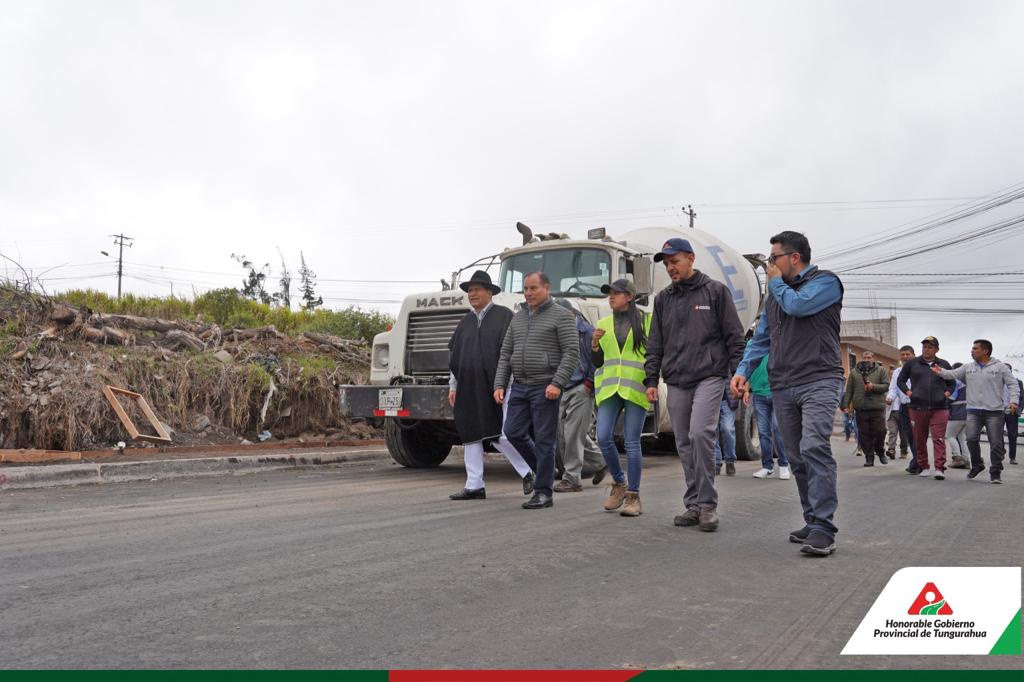 9 MILLONES SE INVIERTEN EN VÍAS RURALES DE TUNGURAHUA
