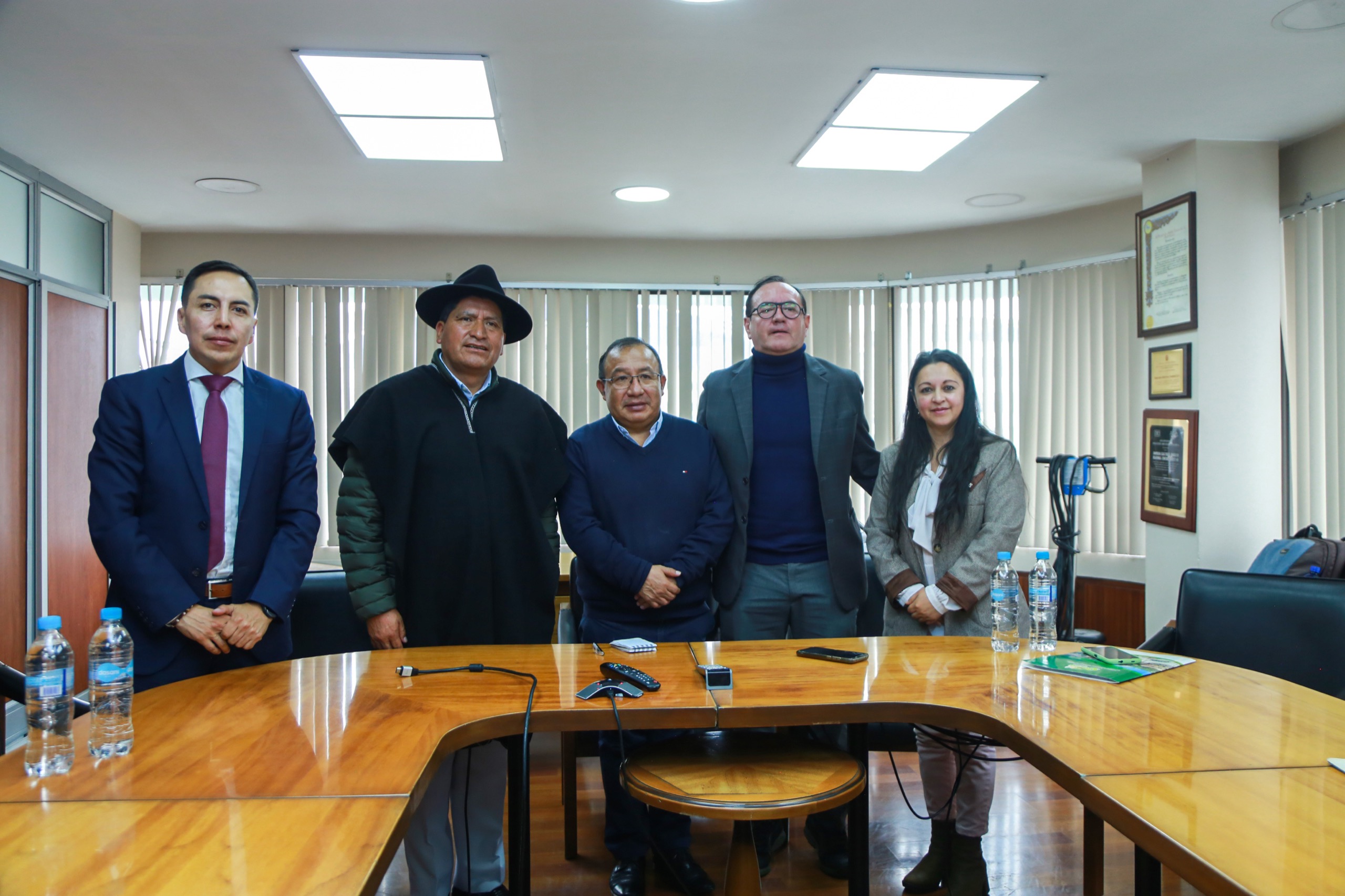 ALUMBRADO PÚBLICO DEL ESTADIO SAN JACINTO DE QUERO