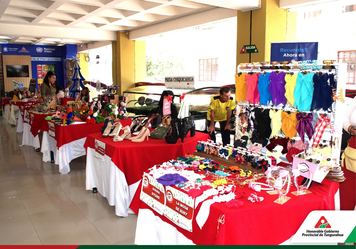 BAZAR NAVIDEÑO DESTACA TALENTO LOCAL