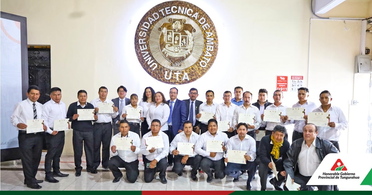 143 TRANSPORTISTAS DE AMBATO CULMINARON CON ÉXITO EL PROCESO DE FORMACIÓN