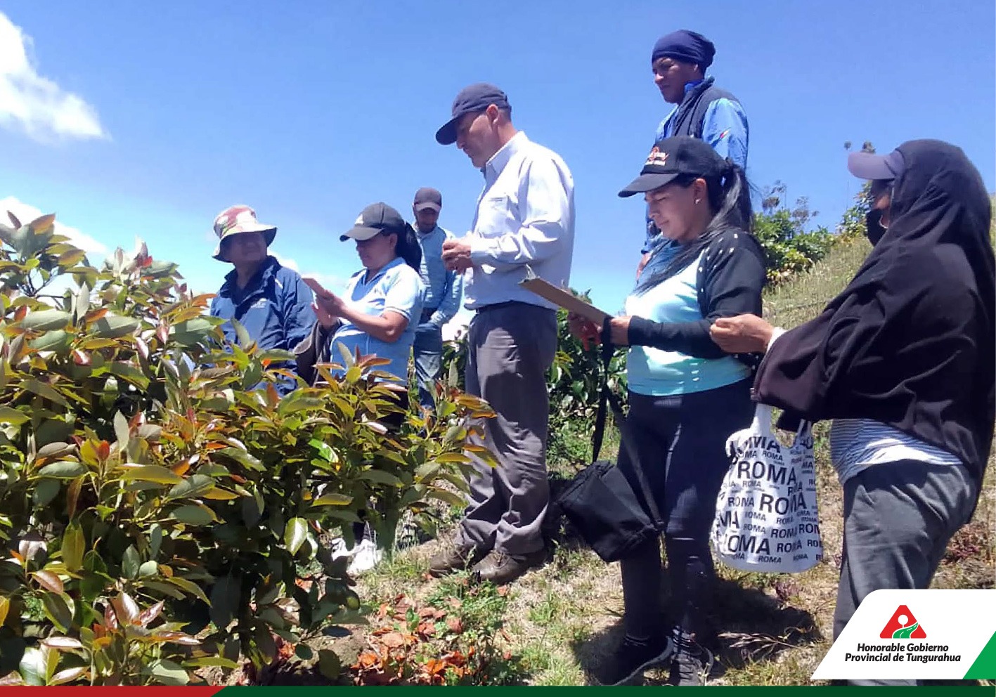 AGRICULTORES DE EMILIO MARÍA TERÁN SON CAPACITADOS EN LA IMPLEMENTACIÓN DE GRANJAS INTEGRALES
