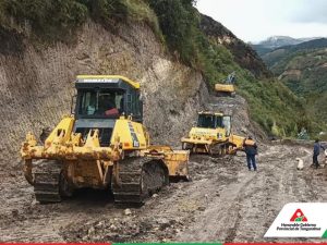 Avance en obras de la vía intercomunitaria Quisapincha