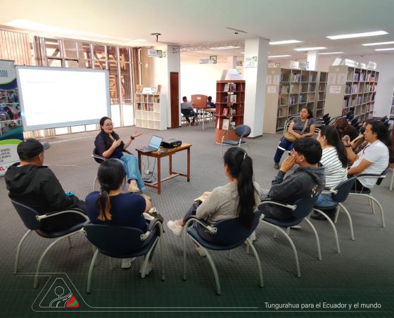 La lectura une familias y fortalece emociones en la biblioteca de Tungurahua